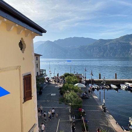 Da Mario Superior Apartment Malcesine Bagian luar foto