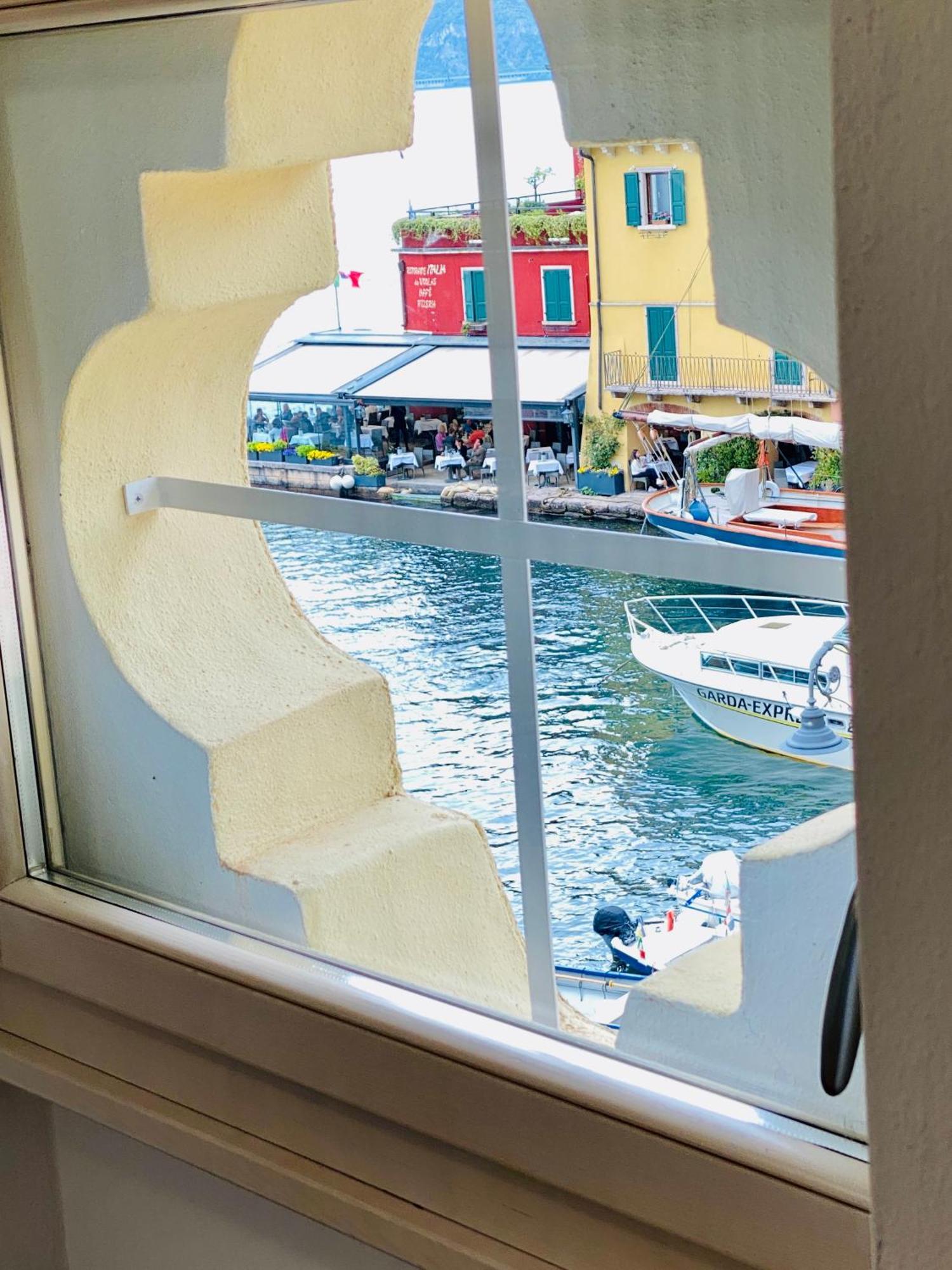 Da Mario Superior Apartment Malcesine Bagian luar foto